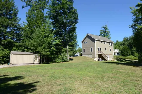 13 Swan Circle Concord NH 03301