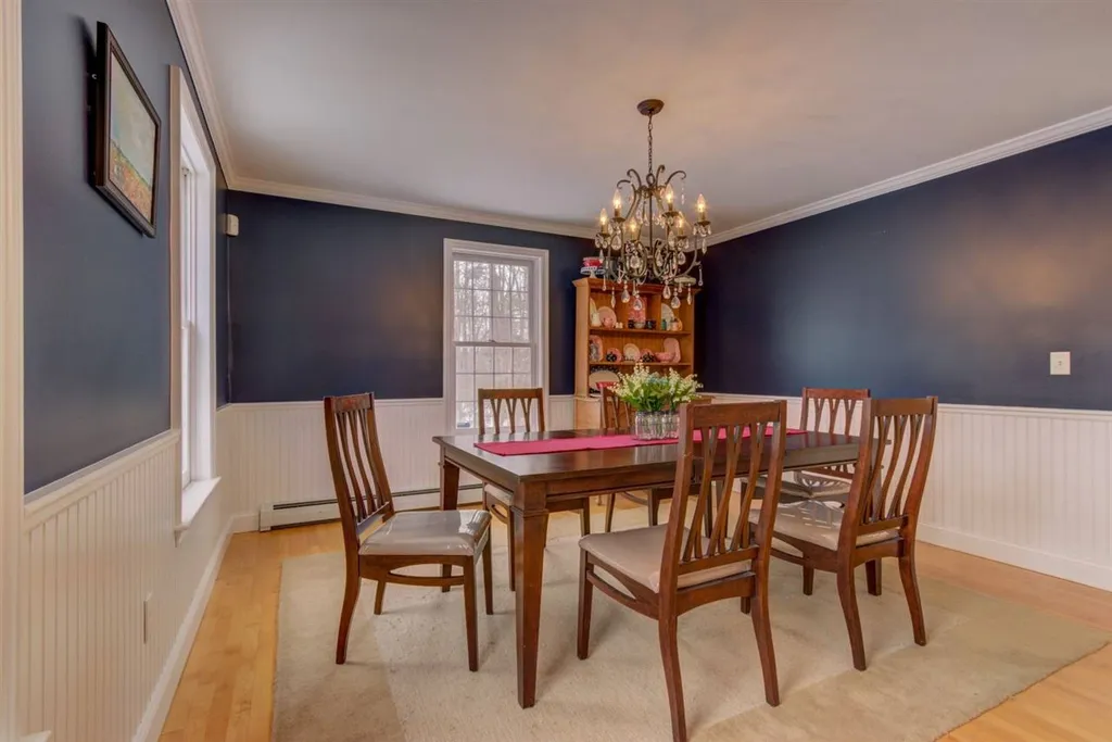 46 Hobbs Road Lee NH 03861