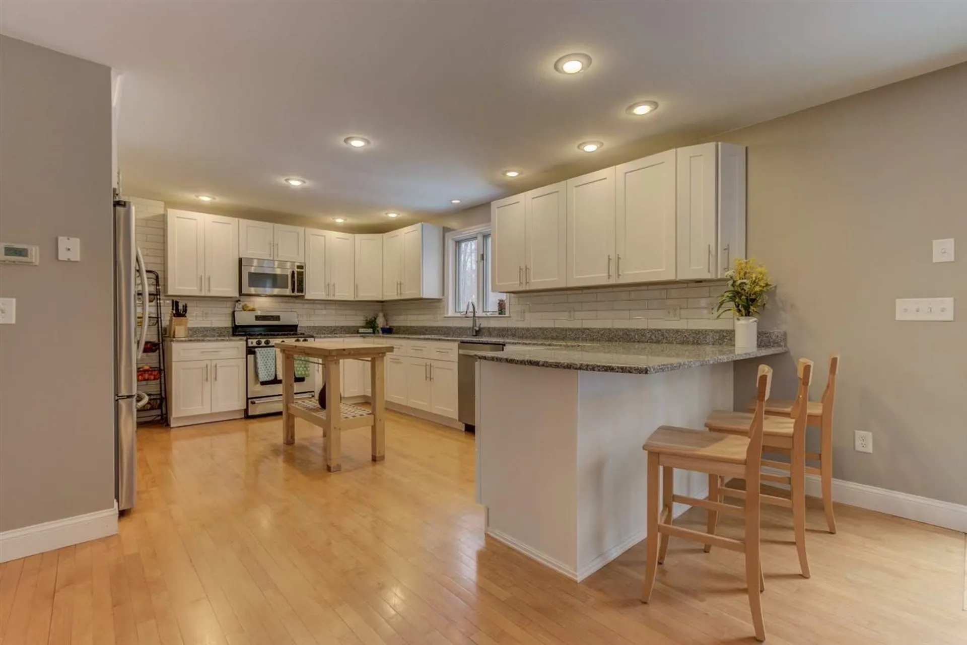 46 Hobbs Road Lee NH 03861