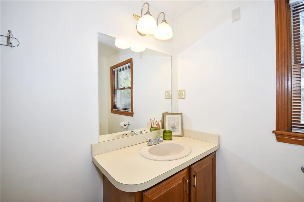 435 Tolend Road Dover NH 03820