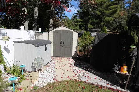16 Ambleside Drive Barrington NH 03825