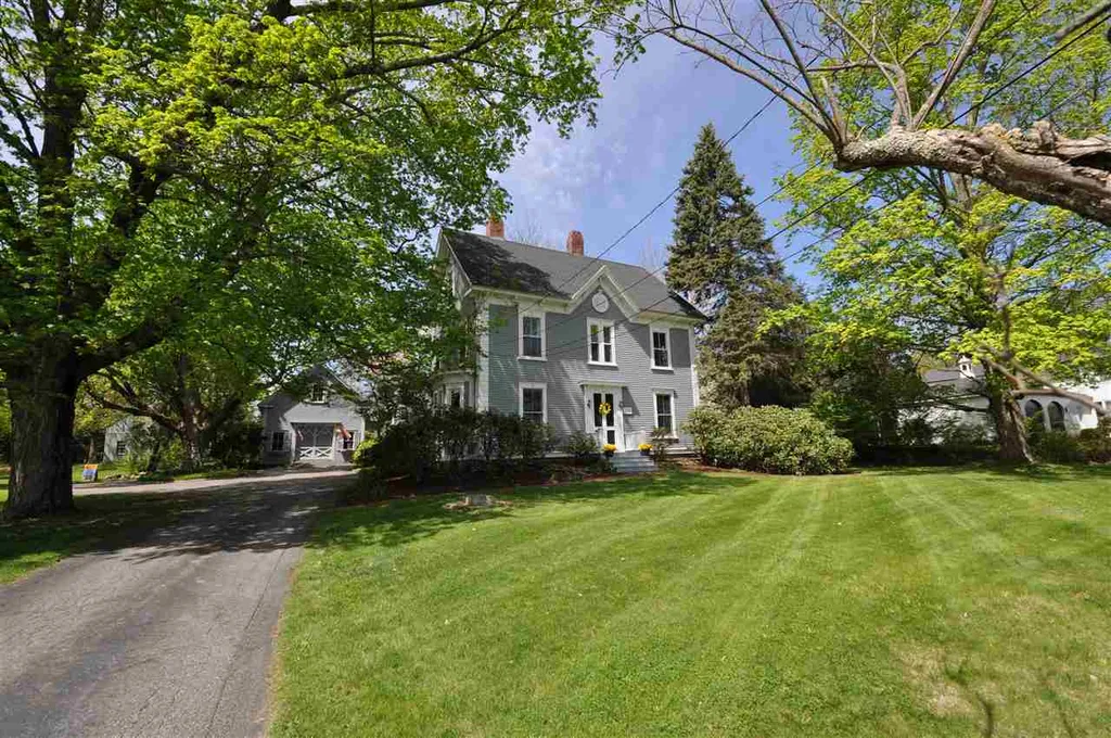 35 Main Street Hollis NH 03049