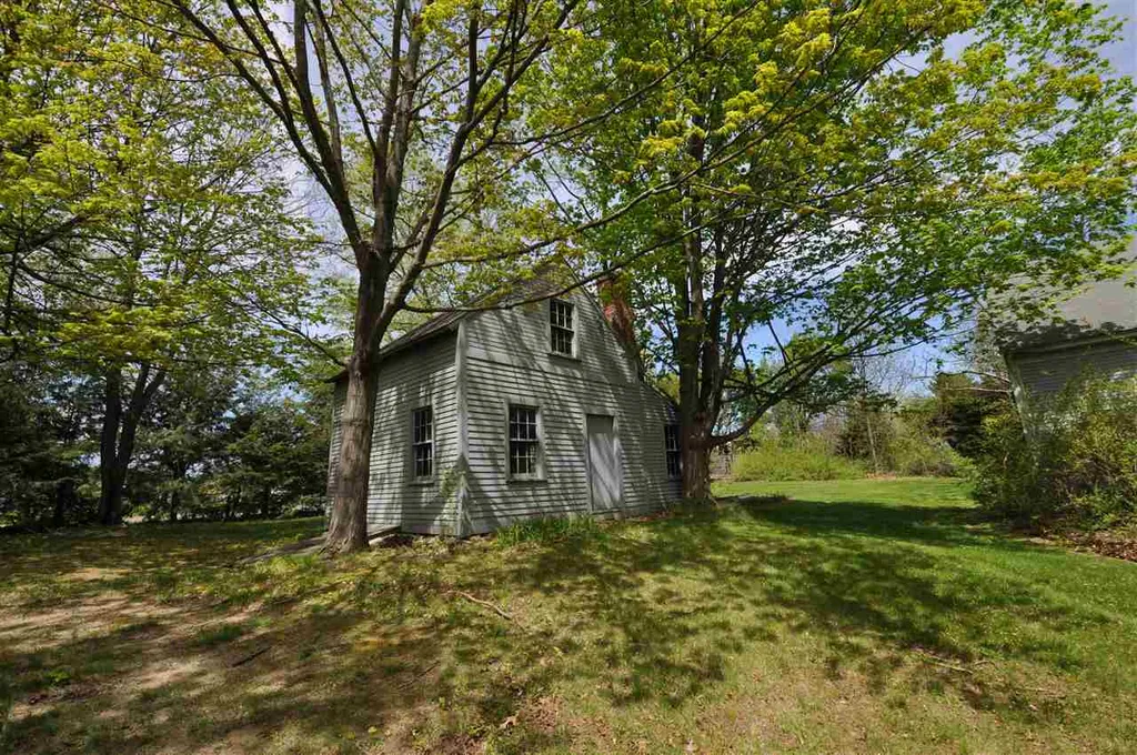 35 Main Street Hollis NH 03049