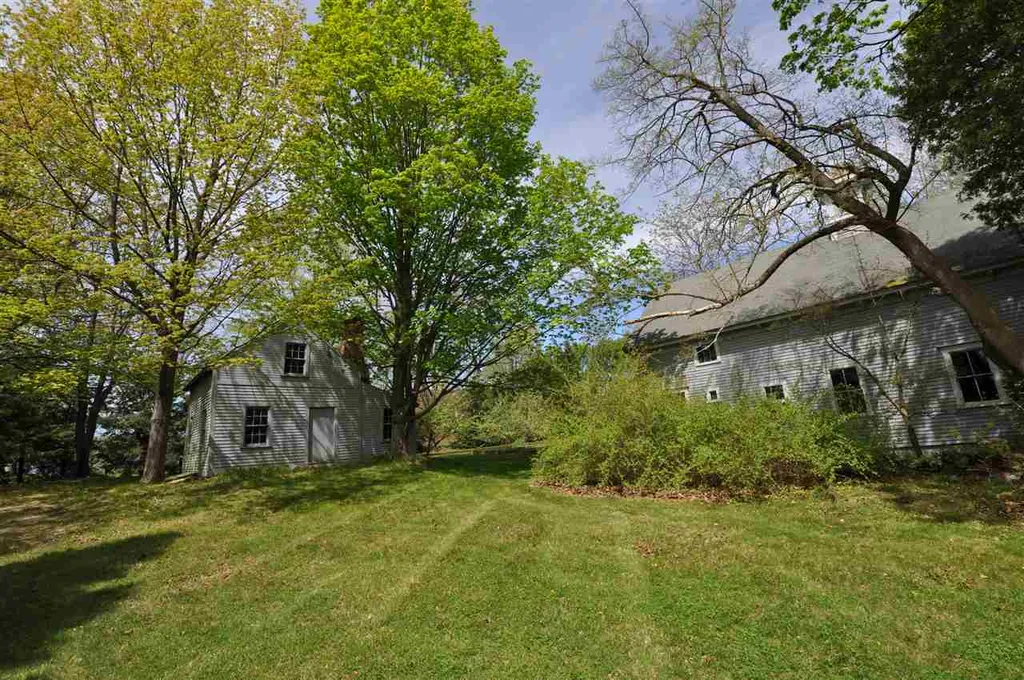 35 Main Street Hollis NH 03049