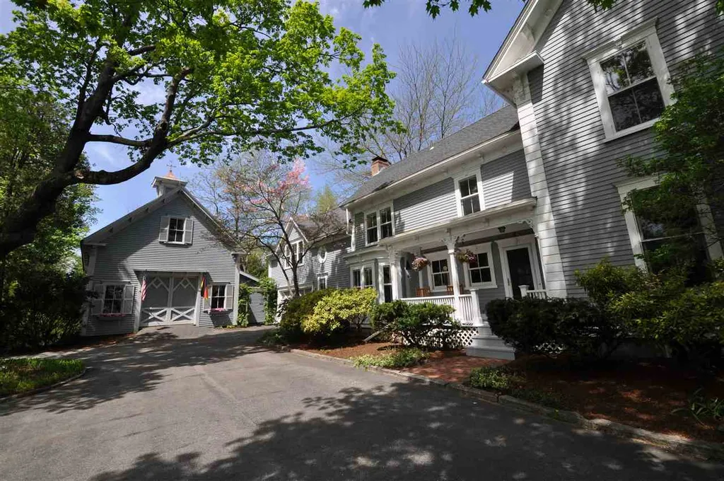 35 Main Street Hollis NH 03049