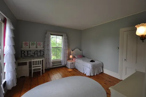 35 Main Street Hollis NH 03049