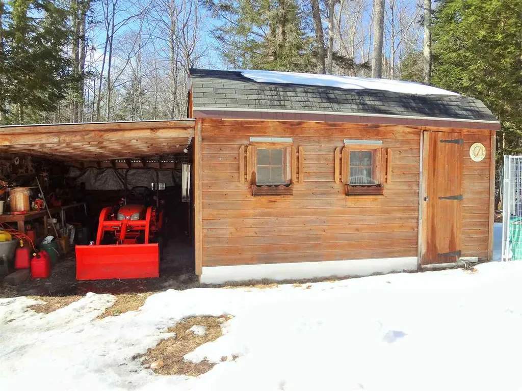 15 Dames Brook Drive Milton NH 03851