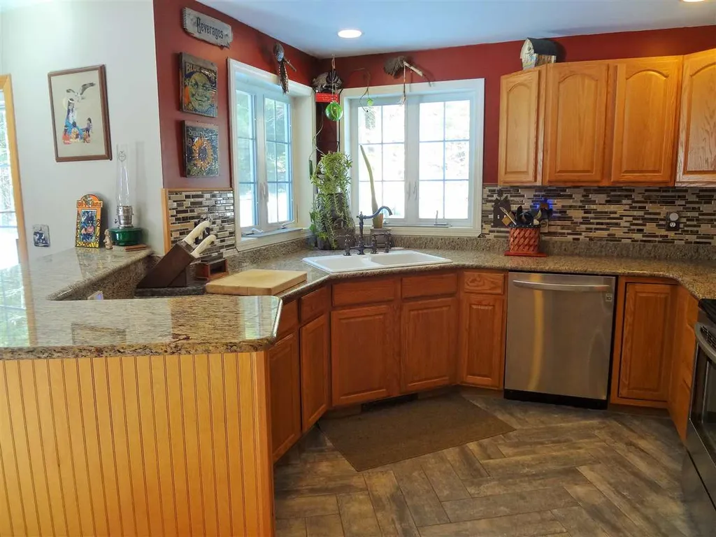 15 Dames Brook Drive Milton NH 03851