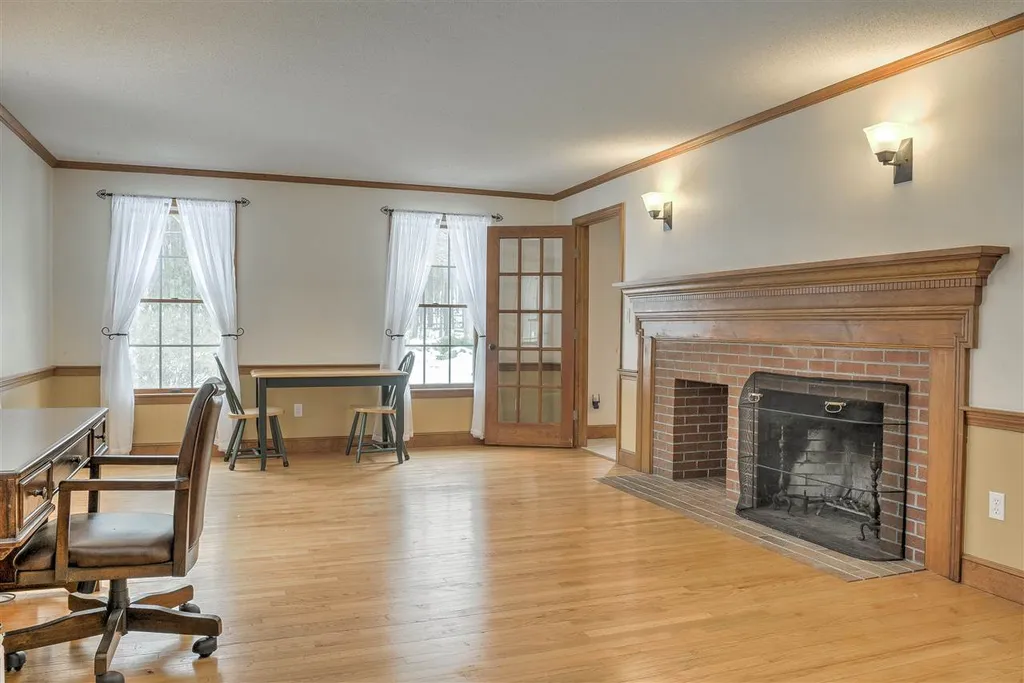 205 Chapman Road Keene NH 03431