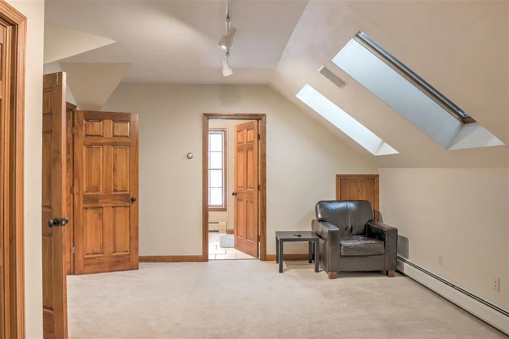 205 Chapman Road Keene NH 03431