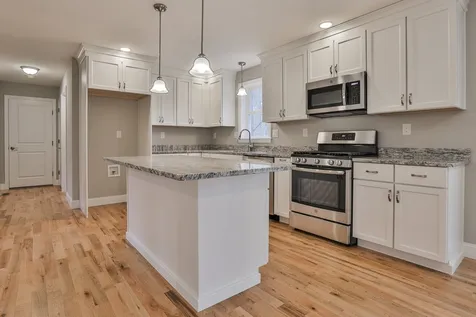 290 Baboosic Lake Road Merrimack NH 03054