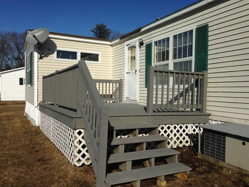 15 Blueberry Lane Seabrook NH 03874