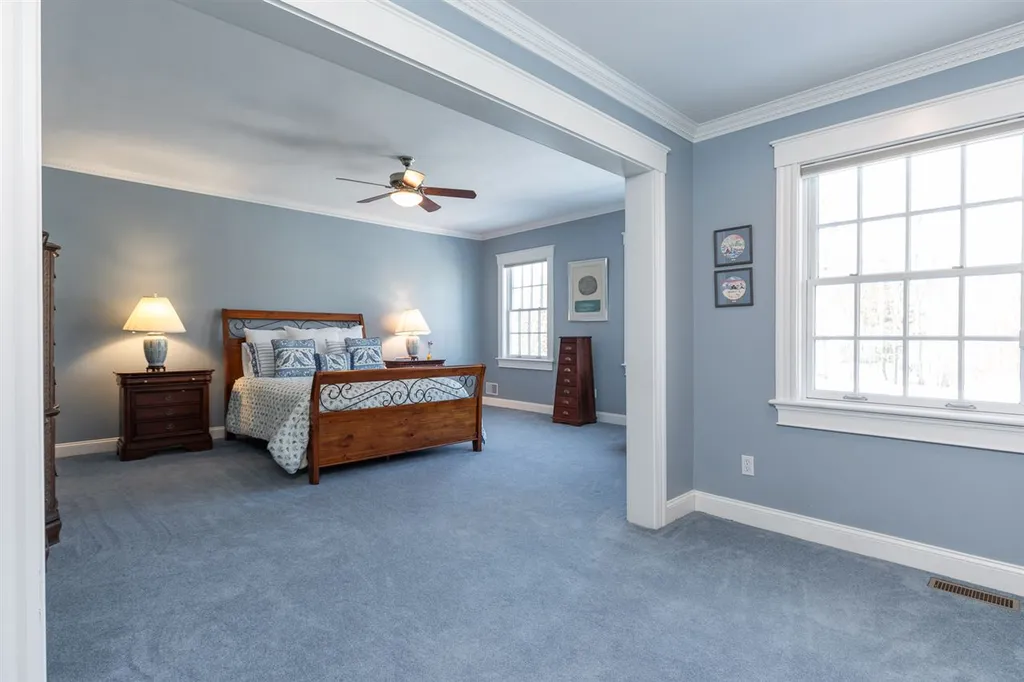 44 Waterloo Circle Dover NH 03820