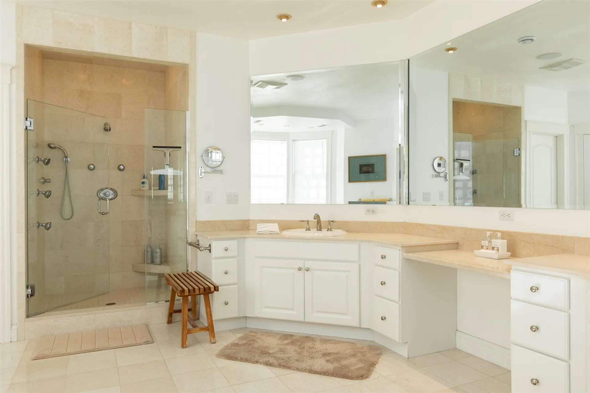 44 Waterloo Circle Dover NH 03820