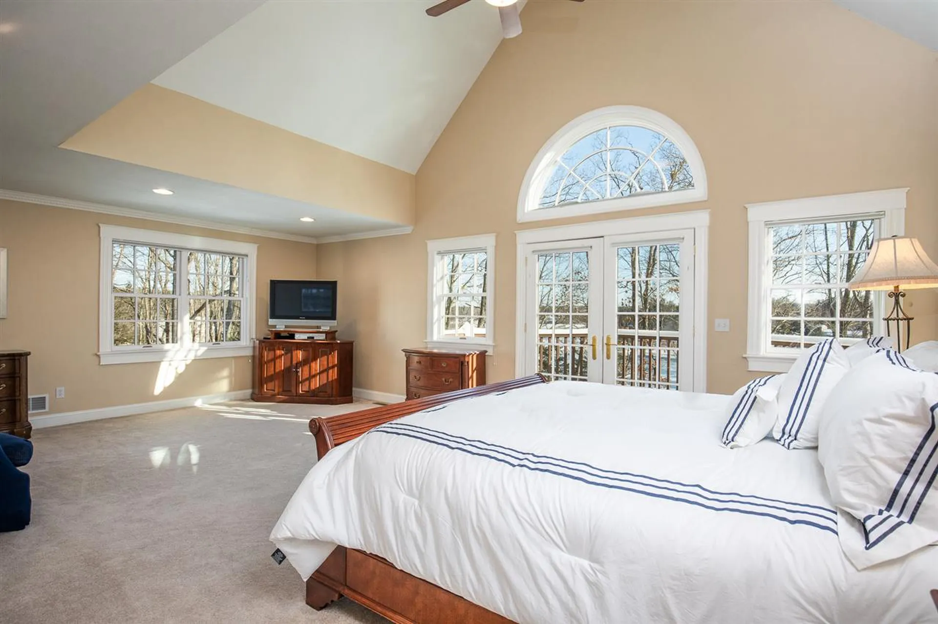 44 Waterloo Circle Dover NH 03820