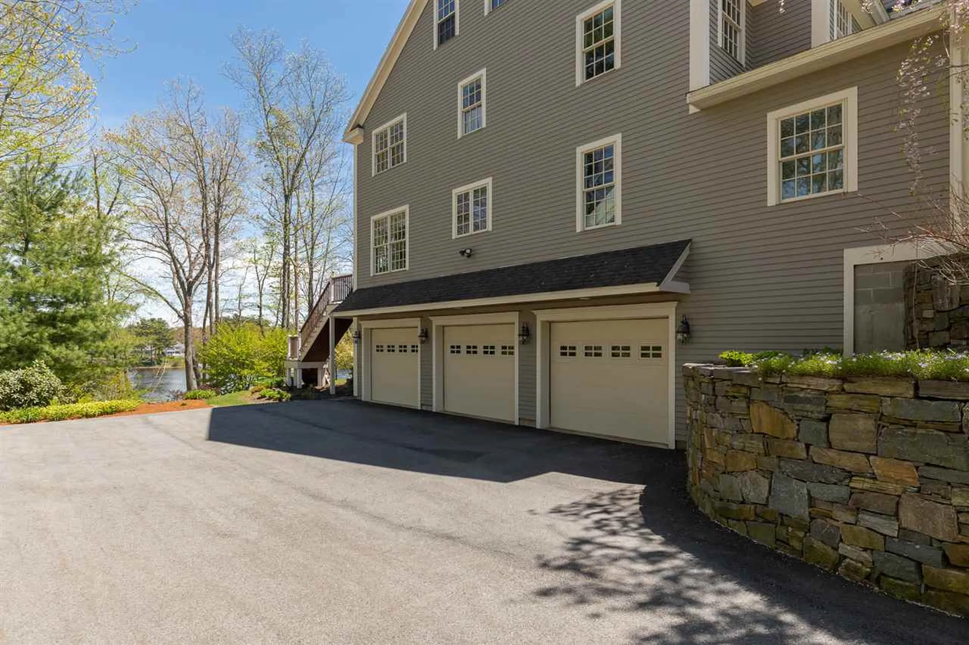 44 Waterloo Circle Dover NH 03820