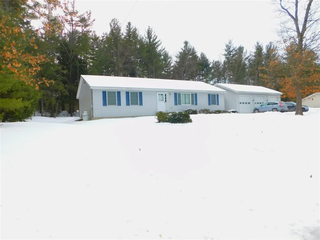 23 Fox Run Road Hinsdale NH 03451