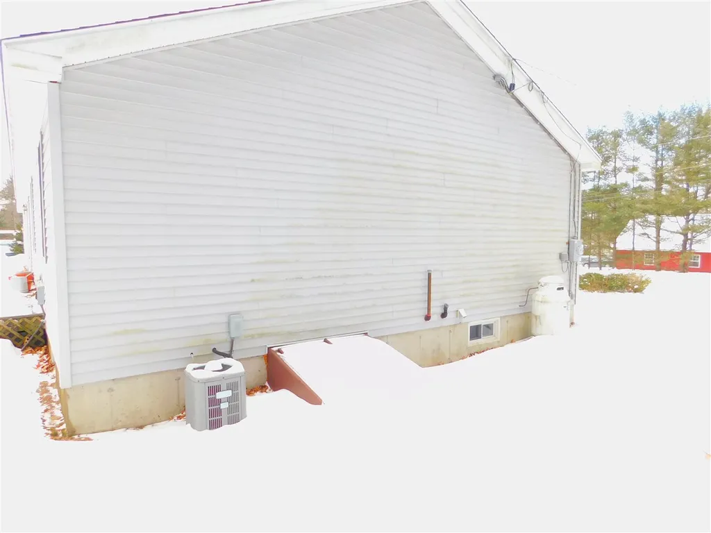 23 Fox Run Road Hinsdale NH 03451