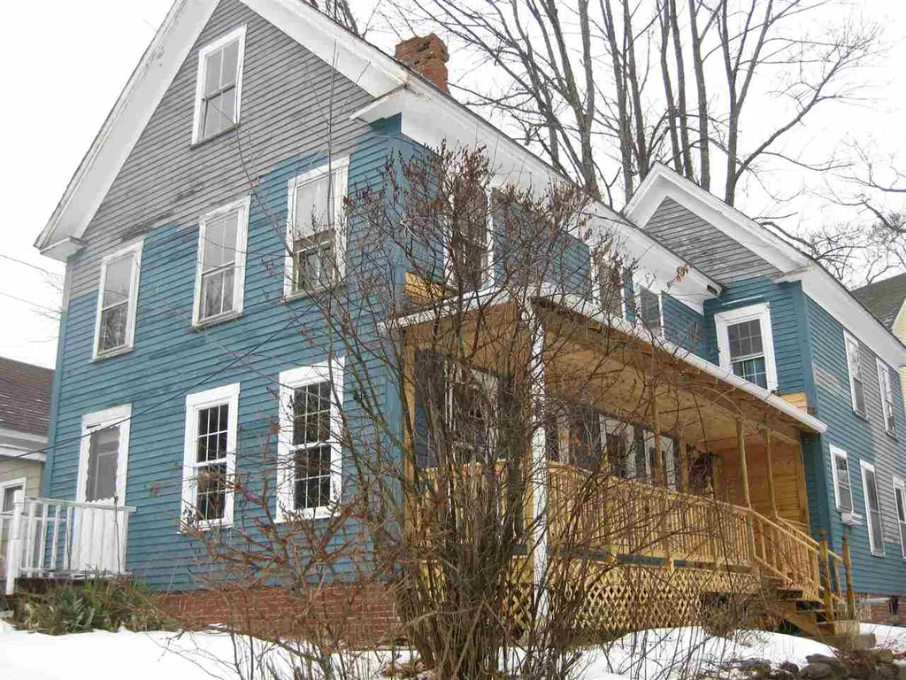 8 Elm Street Milton NH 03851