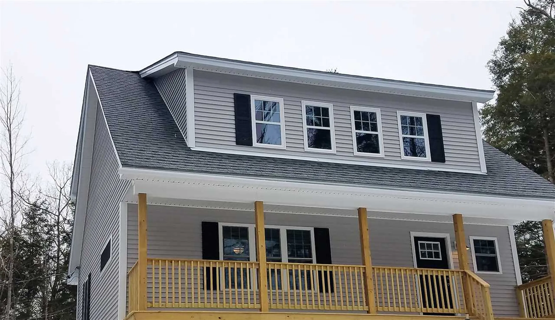 11 New London Drive Webster NH 03303