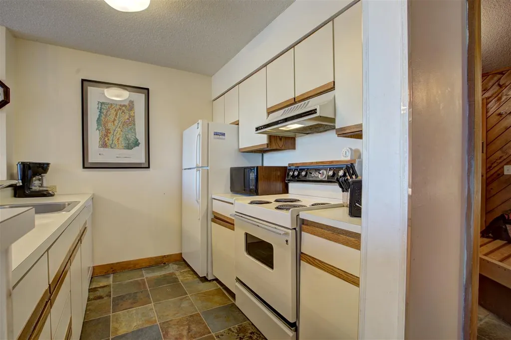 12 Obertal Drive Stratton VT 05155