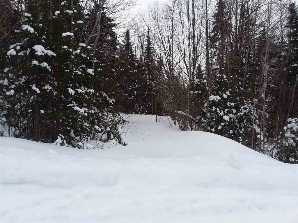 - Hutchinson Road Columbia NH 03576