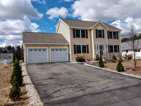 27 Amy Way Concord NH 03303