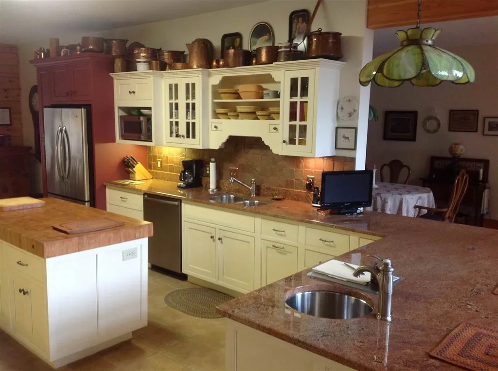 19 Sawyer Point Road Tuftonboro NH 03816