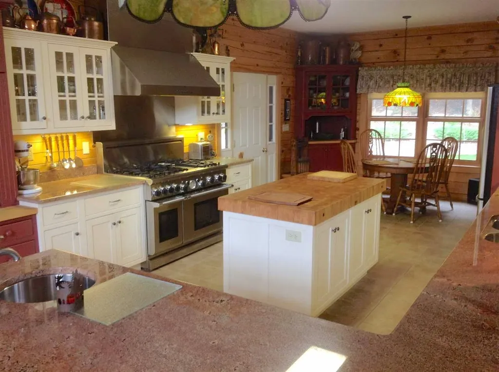 19 Sawyer Point Road Tuftonboro NH 03816
