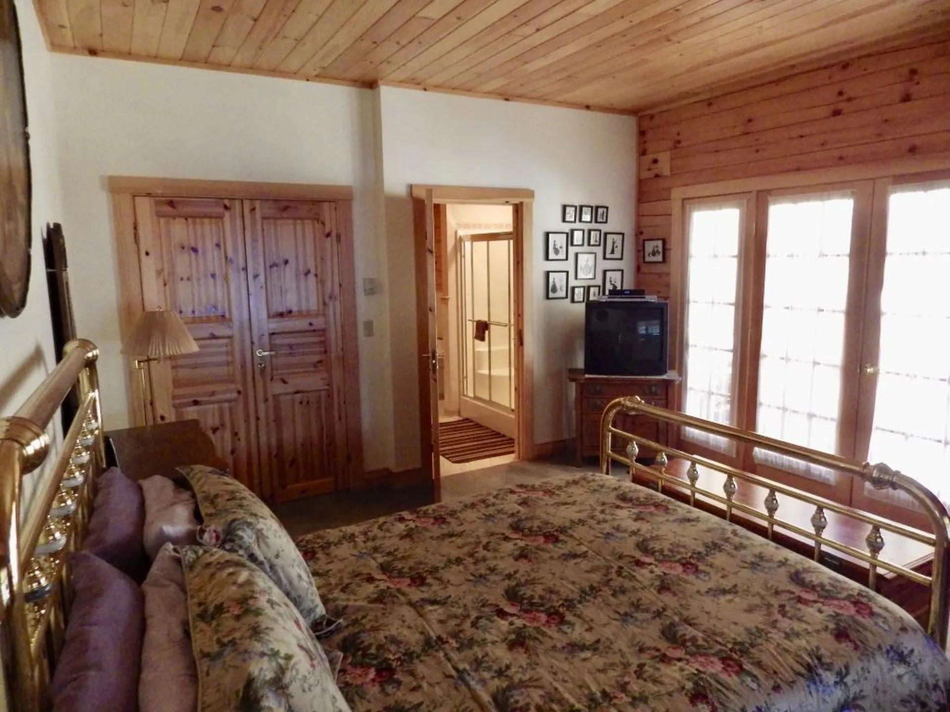 19 Sawyer Point Road Tuftonboro NH 03816