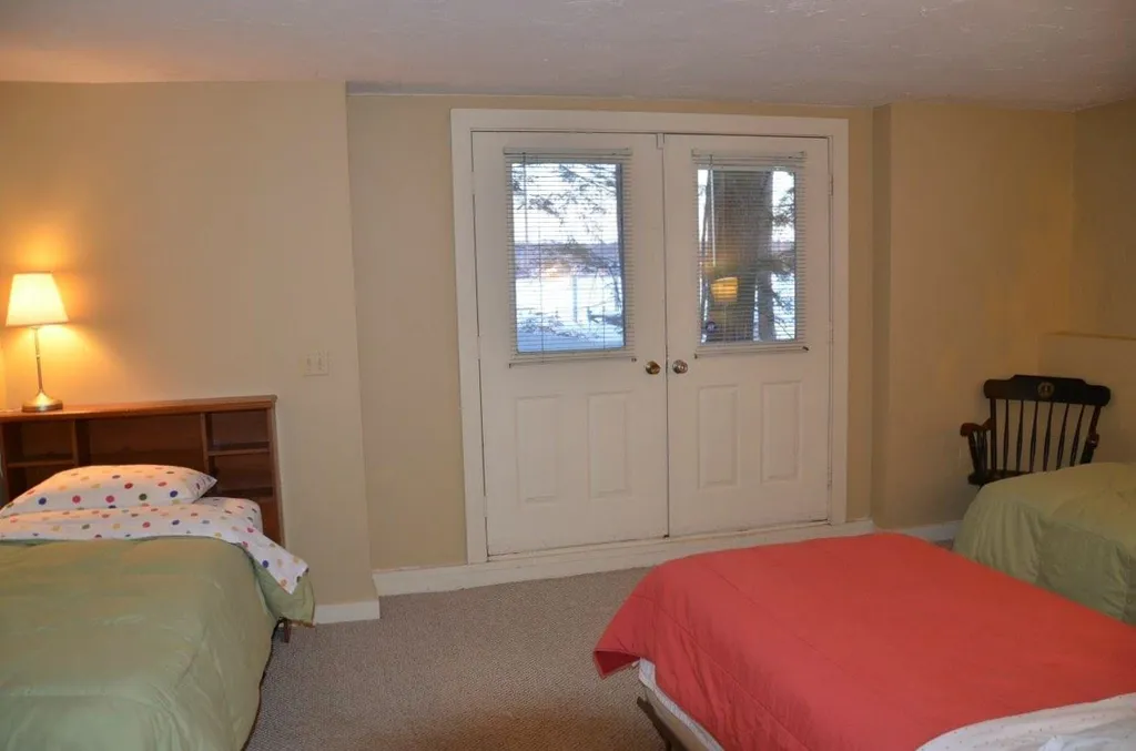 193 Dockham Shore Road Gilford NH 03249