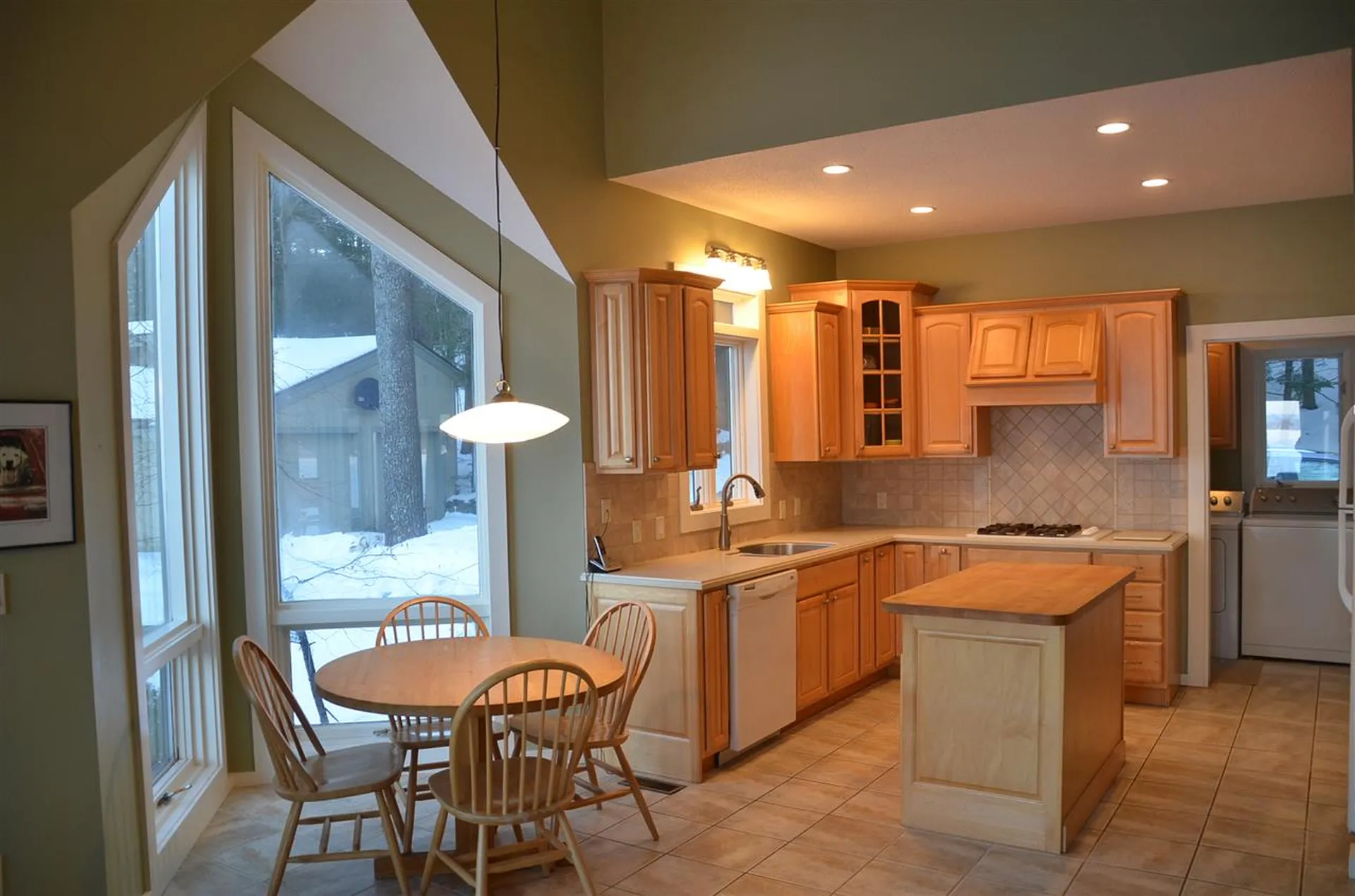 193 Dockham Shore Road Gilford NH 03249