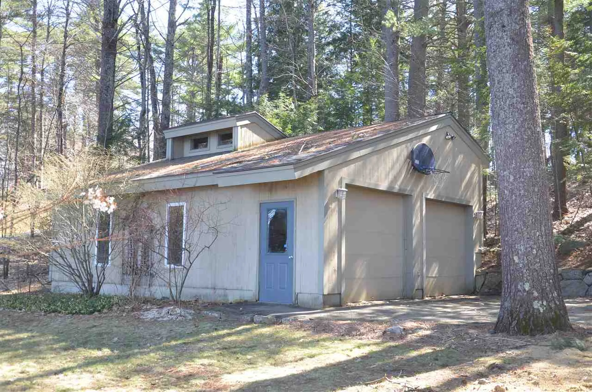193 Dockham Shore Road Gilford NH 03249