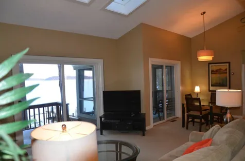 193 Dockham Shore Road Gilford NH 03249