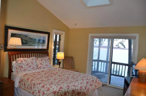 193 Dockham Shore Road Gilford NH 03249
