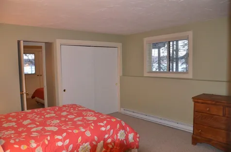 193 Dockham Shore Road Gilford NH 03249