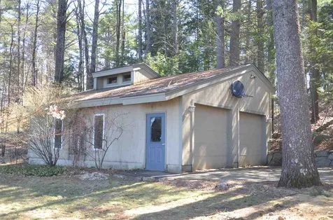 193 Dockham Shore Road Gilford NH 03249