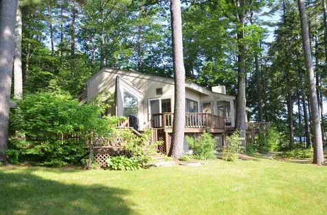 193 Dockham Shore Road Gilford NH 03249