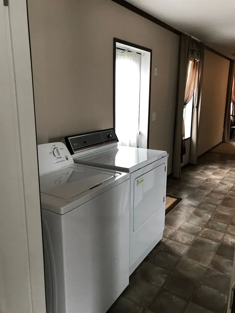 4 Thompson Drive Northwood NH 03261