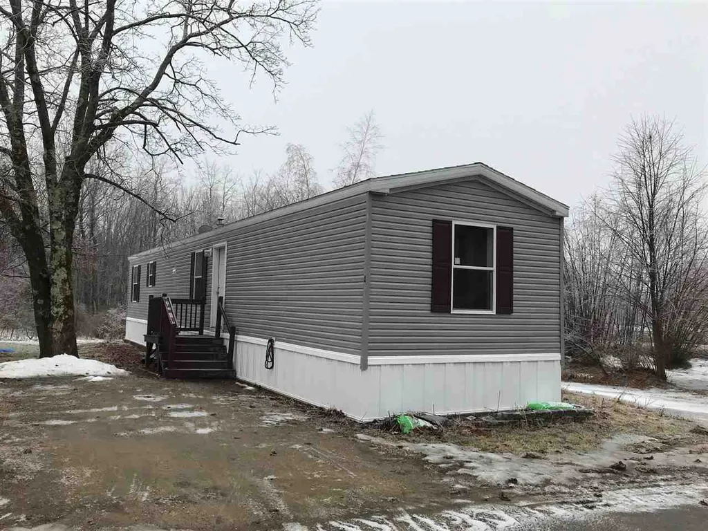 4 Thompson Drive Northwood NH 03261