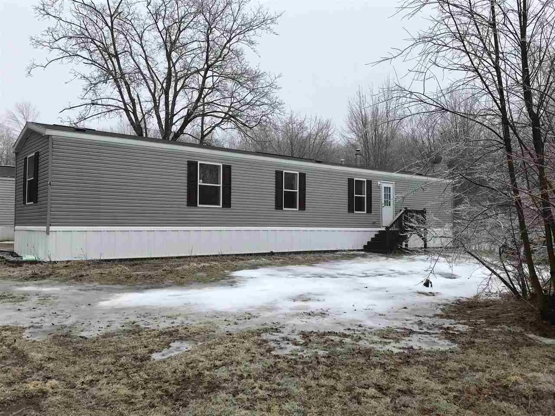 4 Thompson Drive Northwood NH 03261