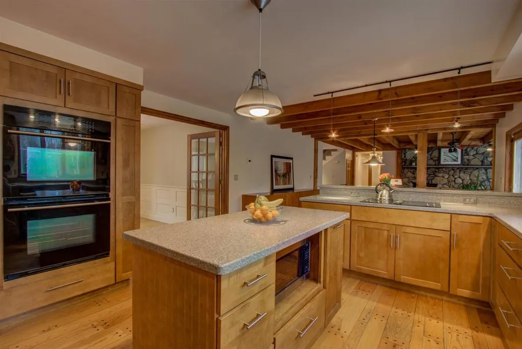 146 Durham Point Road Durham NH 03824
