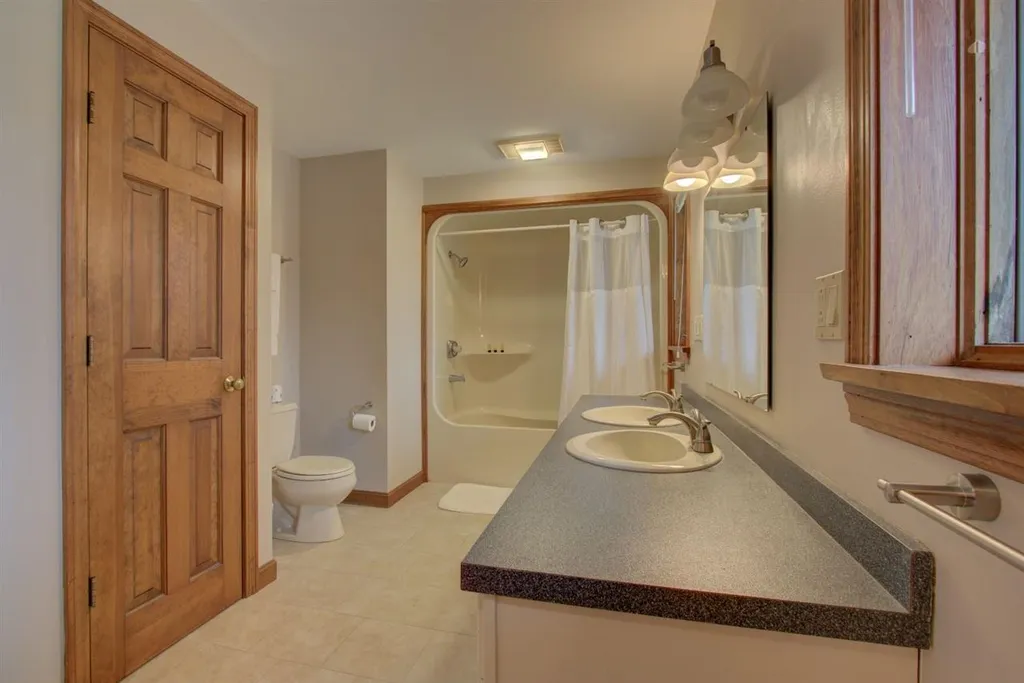 146 Durham Point Road Durham NH 03824