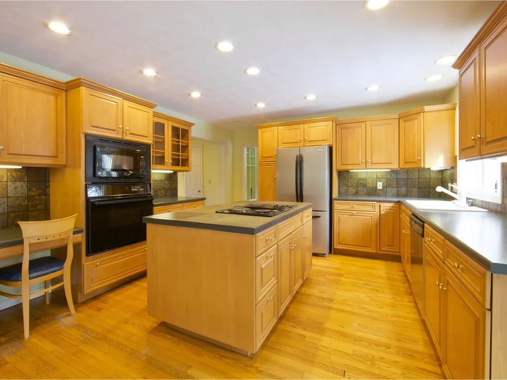 16 Spinnaker Lane Shelburne VT 05482