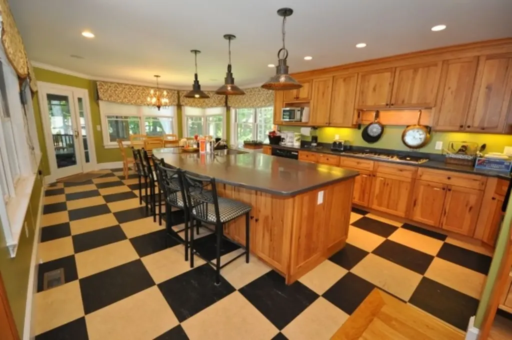 118 Woodlands Road Alton NH 03810