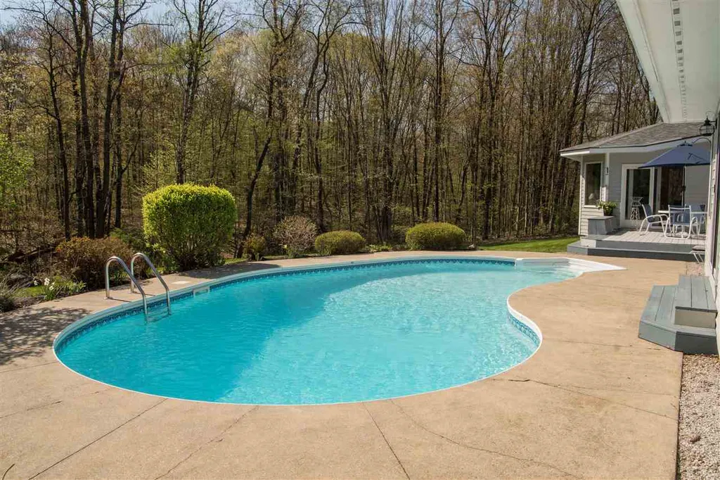 42 Mendon View Drive Mendon VT 05701