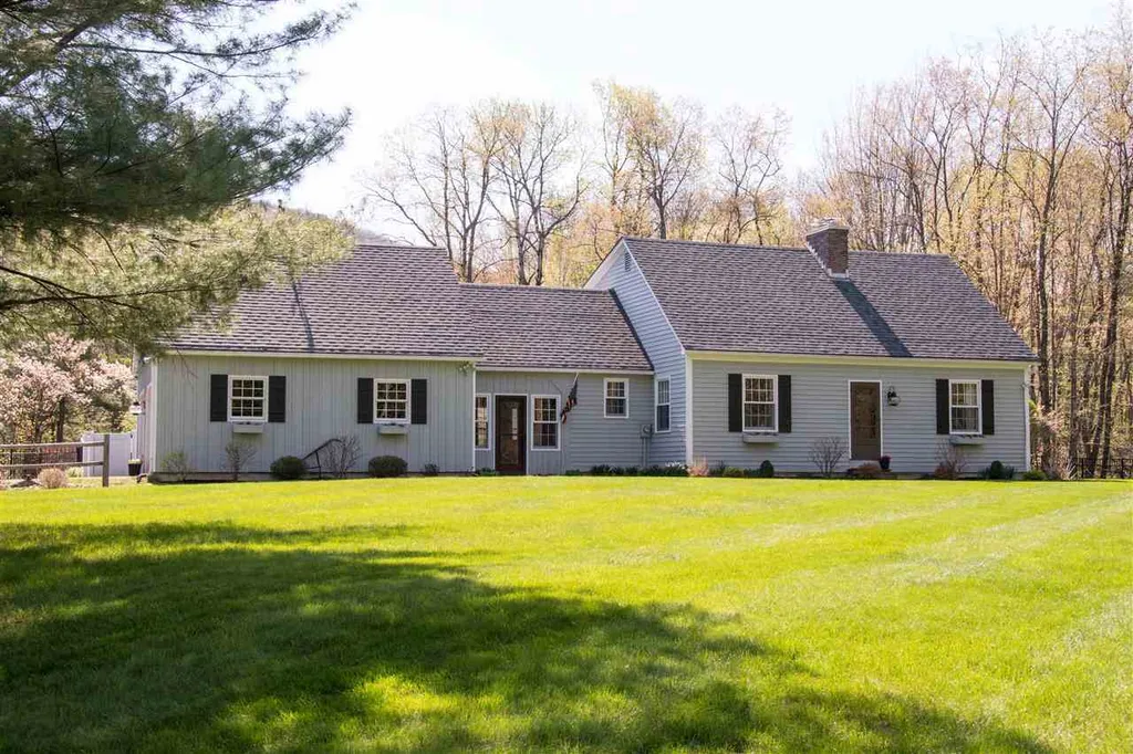 42 Mendon View Drive Mendon VT 05701