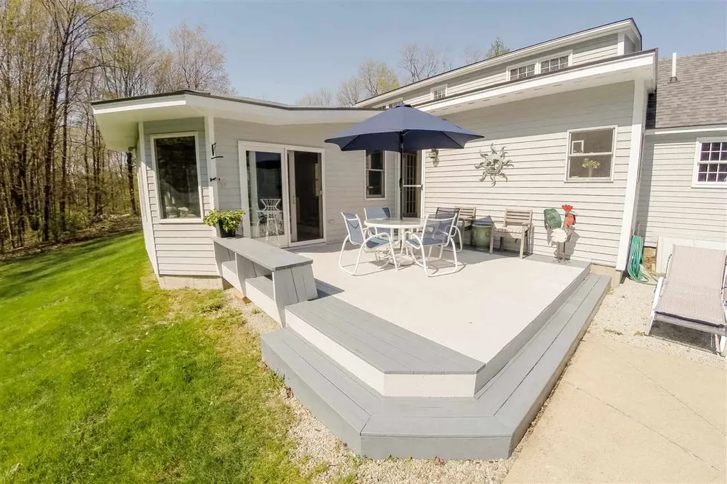 42 Mendon View Drive Mendon VT 05701