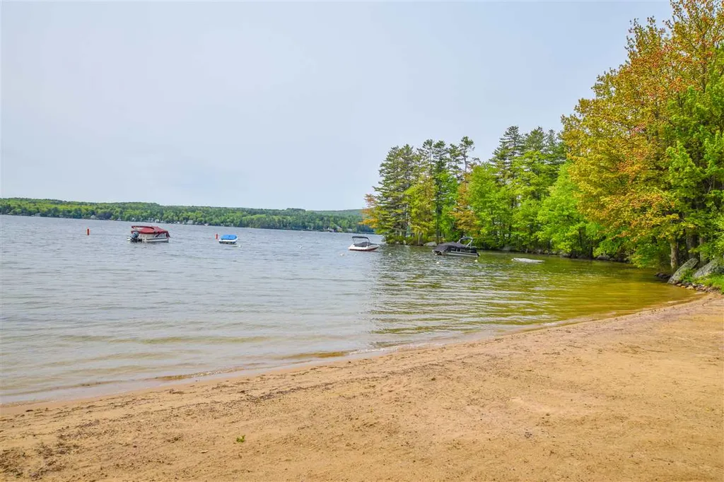 239 Lexington Drive Laconia NH 03246