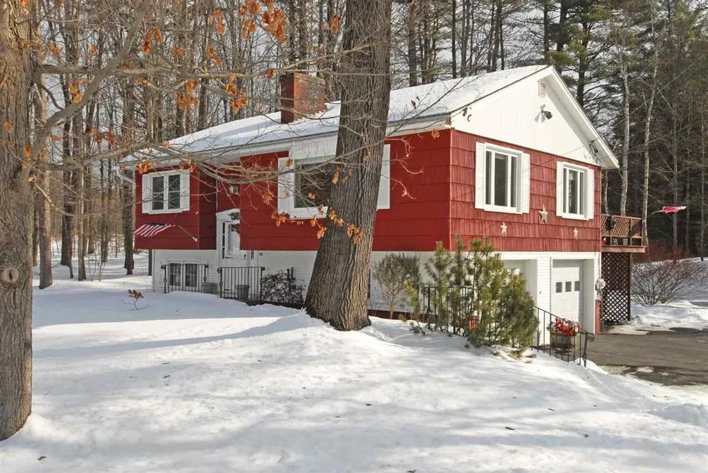 1507 Route 12a Plainfield NH 03781